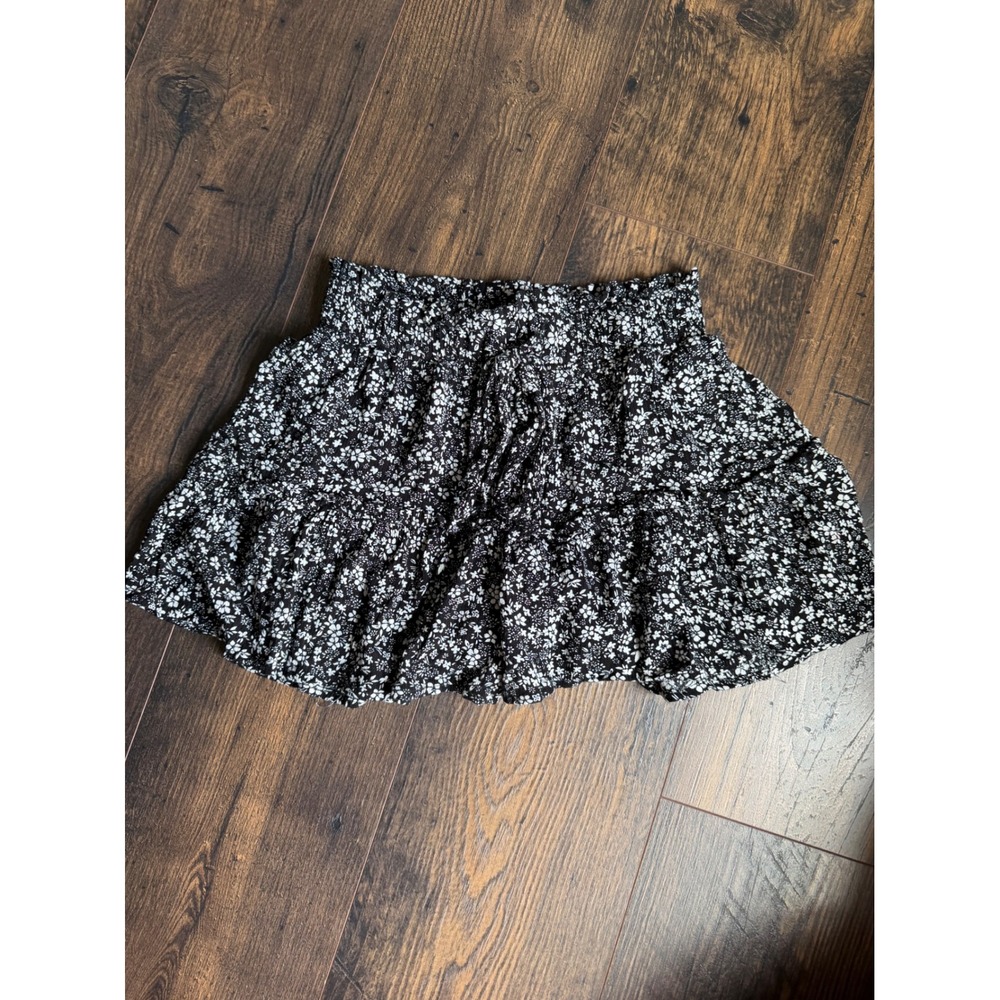 Vanilla Star Floral Mini Skirt Black White Smocked Tiered Ruffle Small 0009